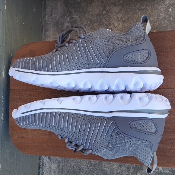 NIB- Propet Women's Travel Activ  Aviator Shoes- Sz 7 - Picture 4 of 9